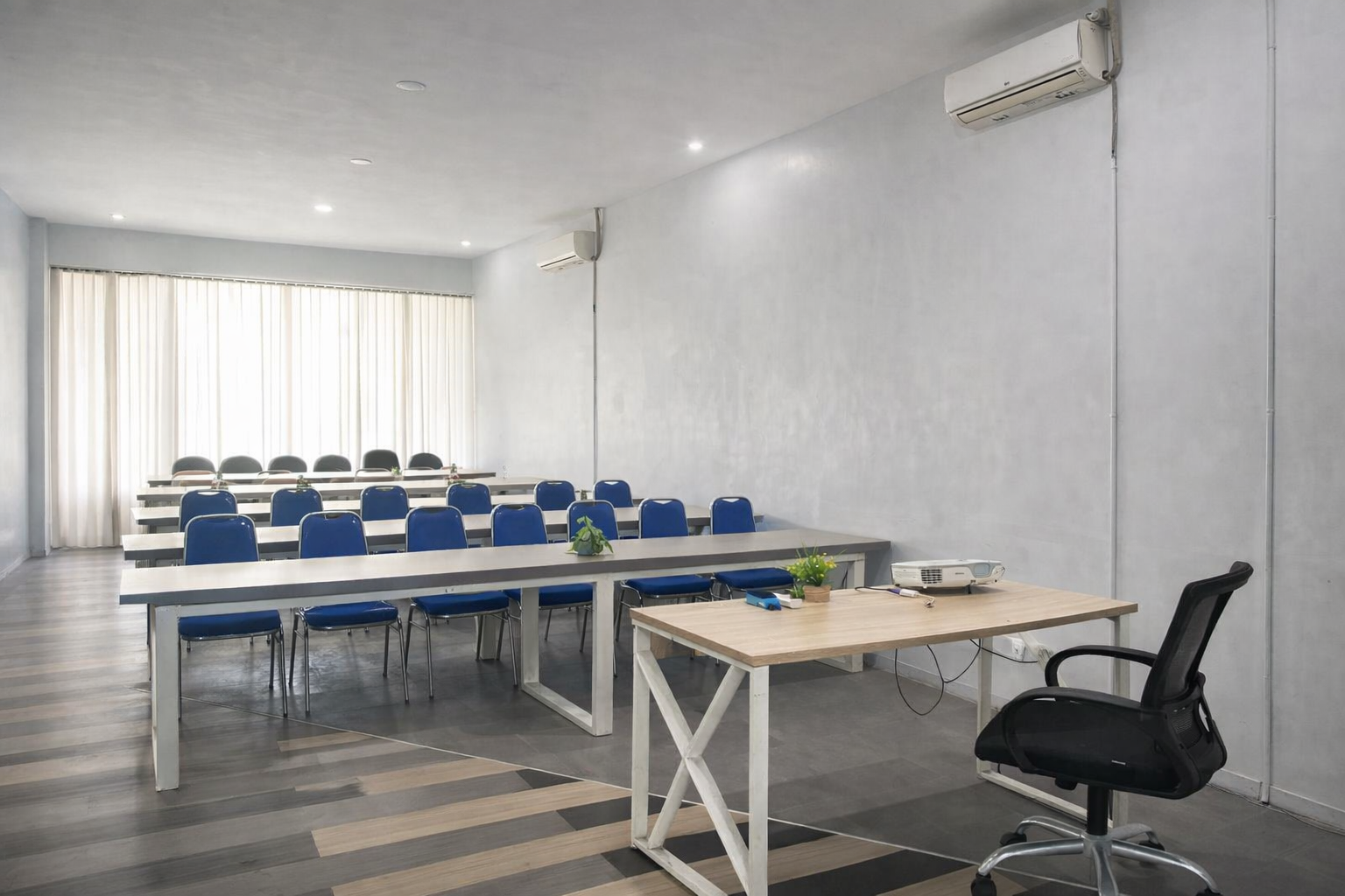 R. Teratai (Hall) — Foto 1